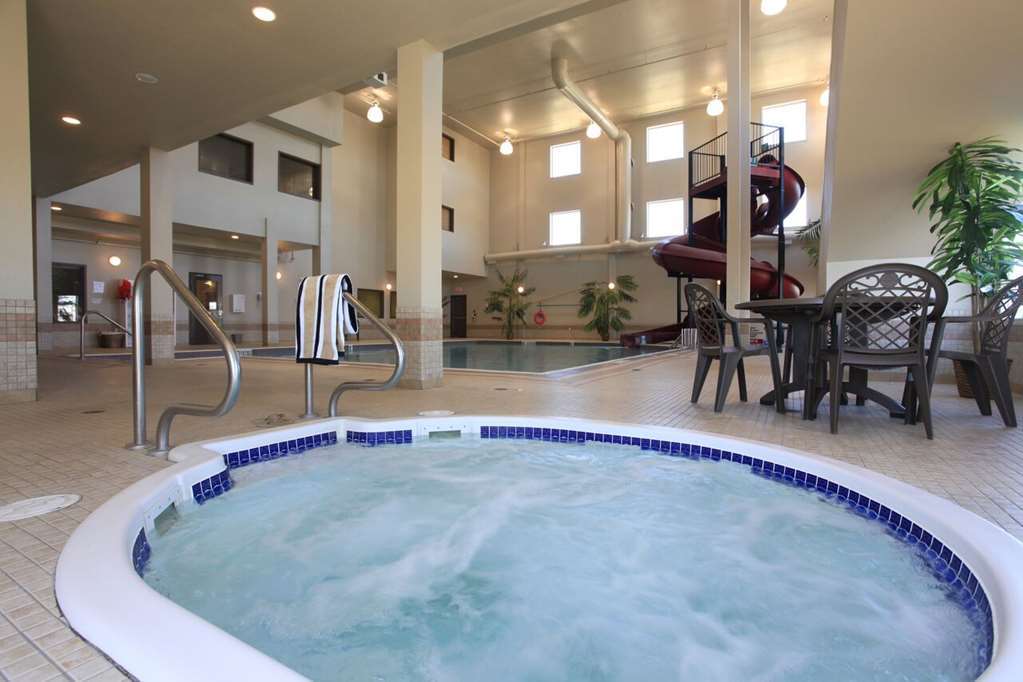 Coast Grimshaw Hotel & Suites Facilities photo